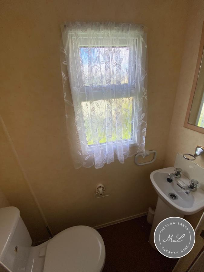 Seaview 145 - Pet Friendly, Bath And Close To Beach & Fantasy Island - Meadow Lakes Caravan & Lodge Hire Ingoldmells Exteriör bild